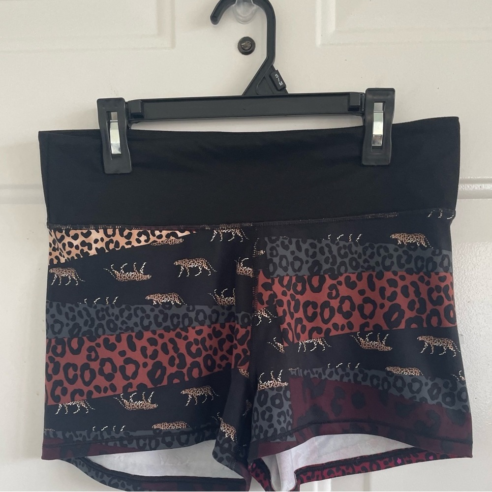 Victoria Secrets Workout Shorts Size M